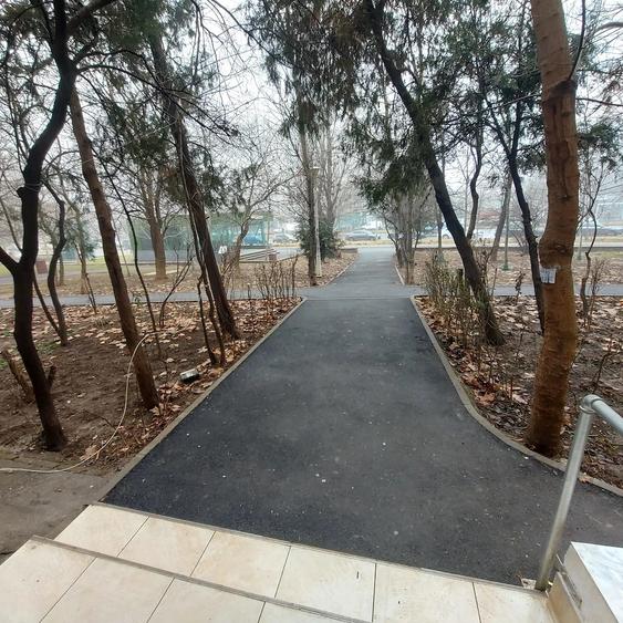 Apartament cu 2 camere semidecomandat în Sud