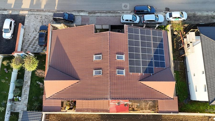 Casă individuală cu 5 camere cu Canalizare în Pantelimon
