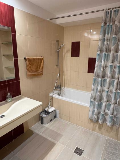 Apartament cu 3 camere decomandat în Nord