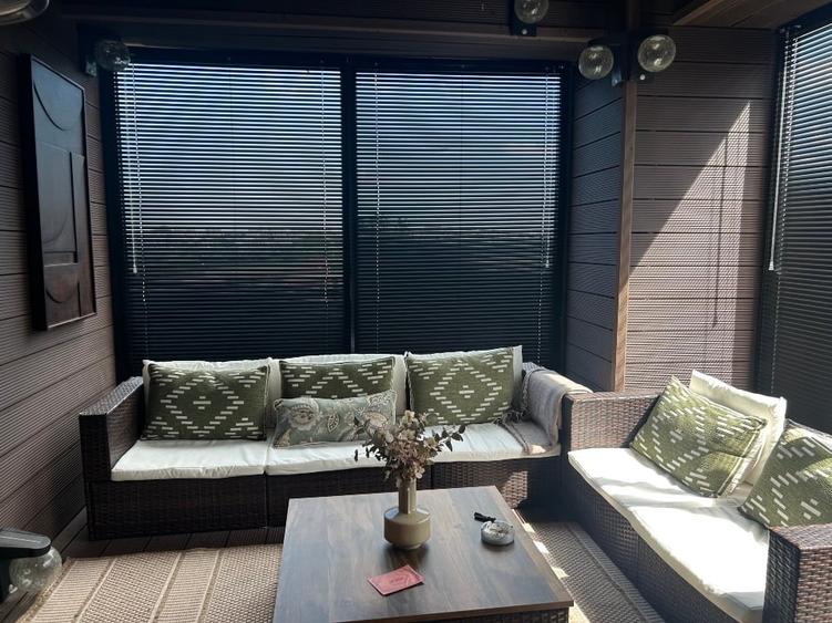 Apartament cu 3 camere, mobilat în Palazu Mare