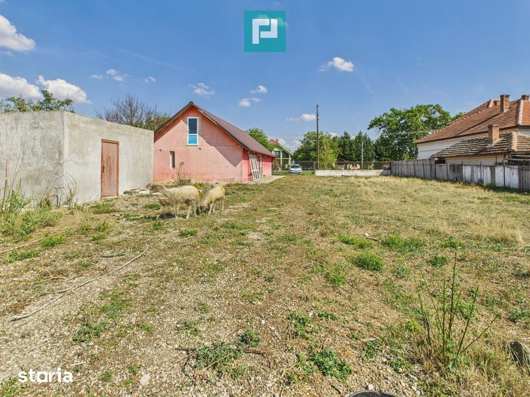 Casă cu 1 camere cu Teren 839 Mp în Zimandu Nou