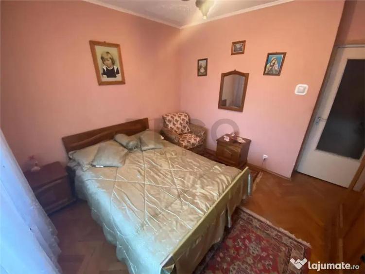 Apartament cu 3 camere decomandat în Central