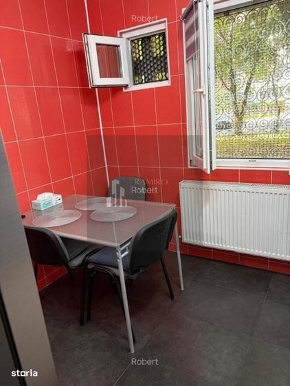 Apartament cu 3 camere în Alexandru Obregia