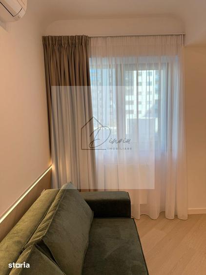 Apartament cu 3 camere, mobilat în Central — fotografia 1