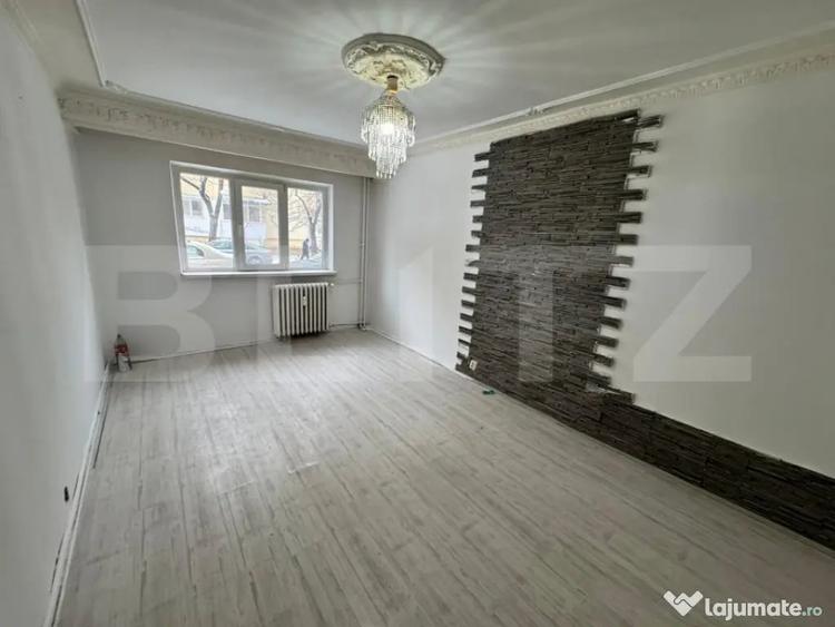 Apartament cu 4 camere decomandat în Valea Rosie