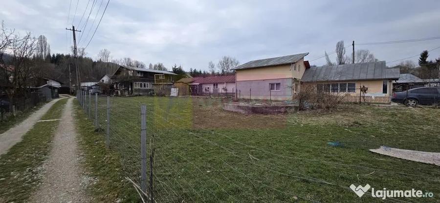 Teren de 617 mp, în Lac de Verde