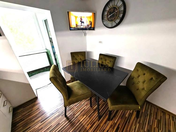 Apartament cu 3 camere decomandat în Lunei