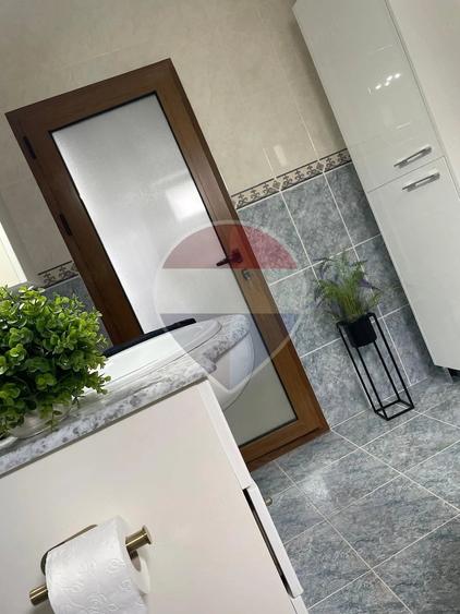 Casă cu 3 camere cu Teren 1169 Mp în Rona de Jos