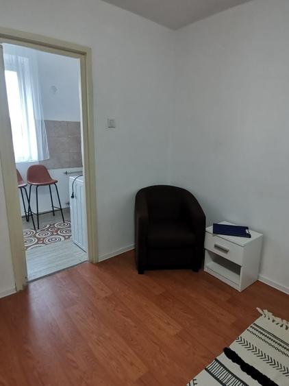 Garsonieră decomandată în Exterior Vest
