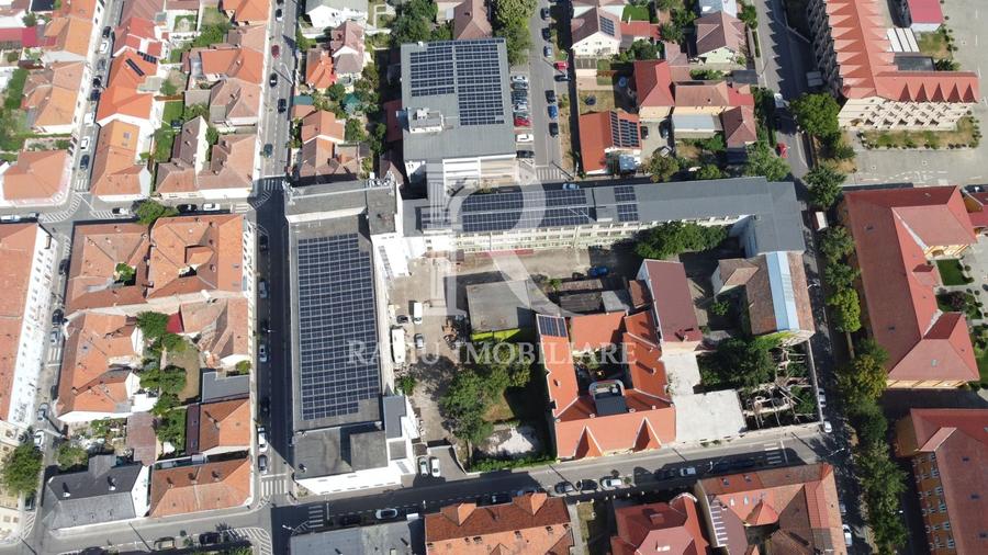 Spațiu comercial, de 6,700 mp, în Central