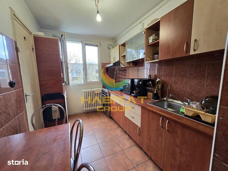 Apartament cu 3 camere semidecomandat, mobilat în Berceni — fotografia 3