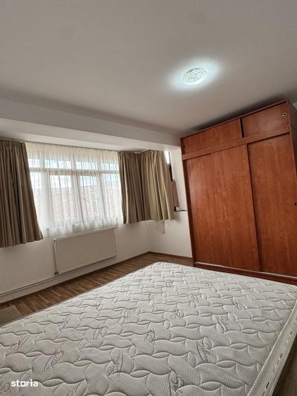 Apartament cu 3 camere decomandat în Micro 3