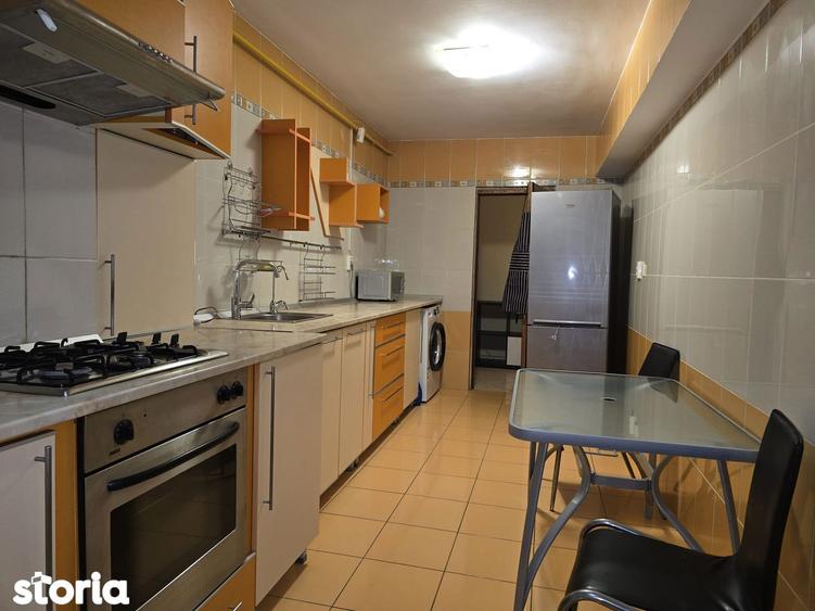 Apartament cu 3 camere decomandat în Țiglina 3