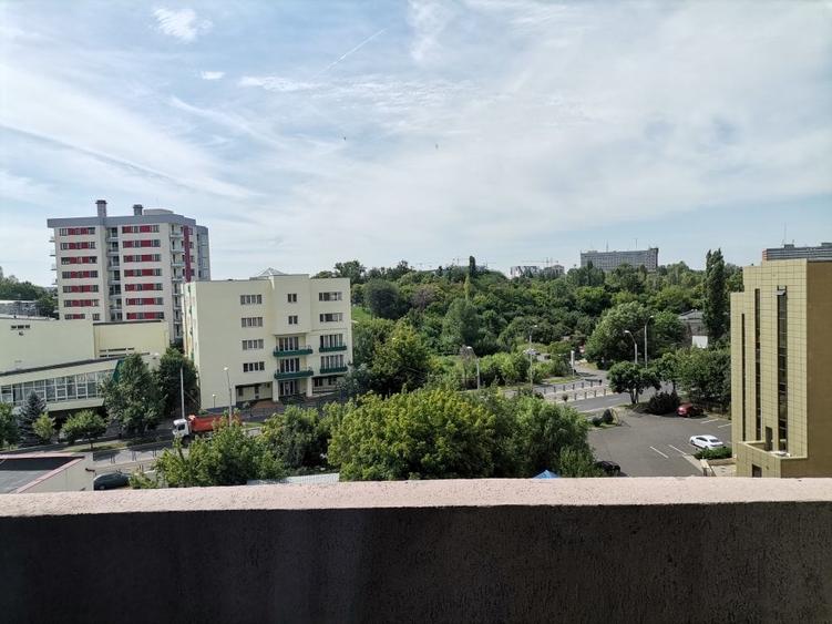 Apartament cu 2 camere decomandat în Grozăvești