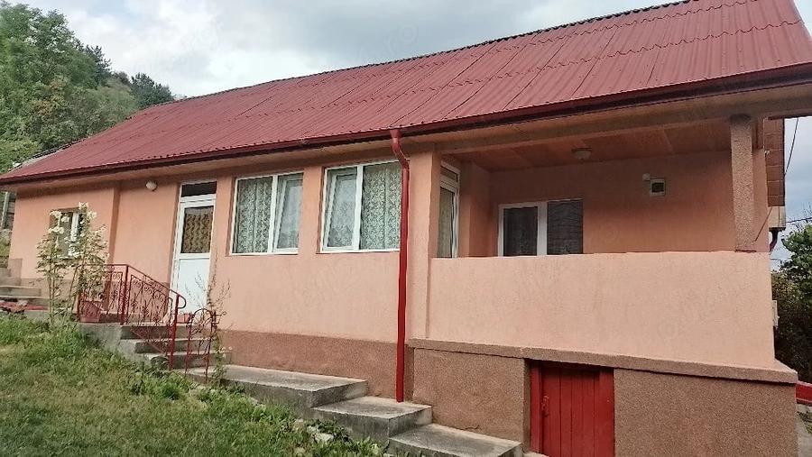 Casă cu 2 camere cu Teren 820 Mp în Suceagu