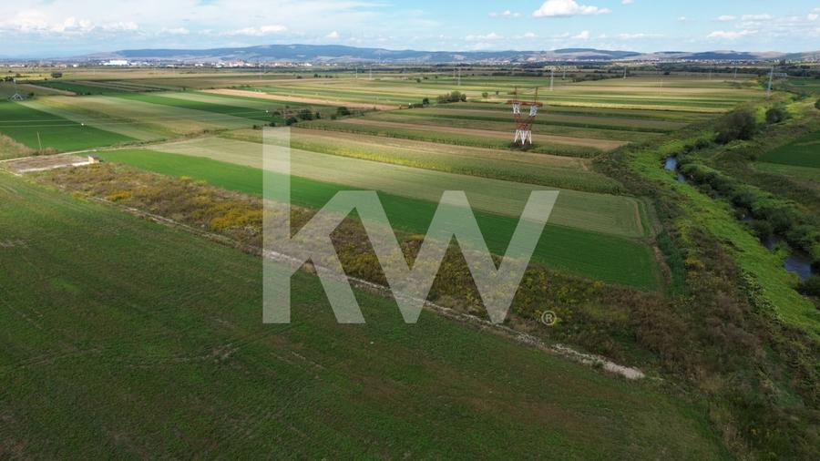 Teren agricol intravilan de 402 mp, în Stupini
