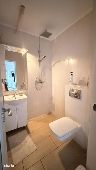 Apartament cu 4 camere în Progresul