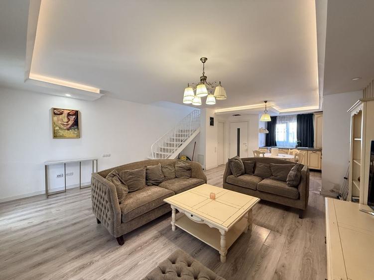 Casă individuală cu 3 camere cu Piscina în Ștefăneștii de Jos