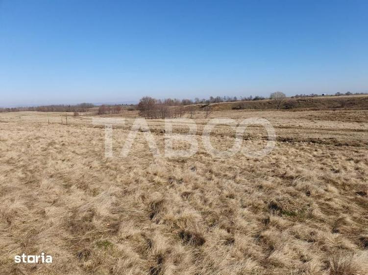 Teren de 600 mp, în Recea