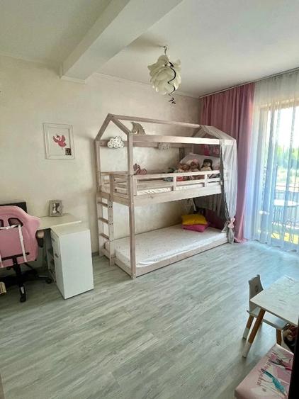 Apartament cu 2 camere decomandat în Girocului