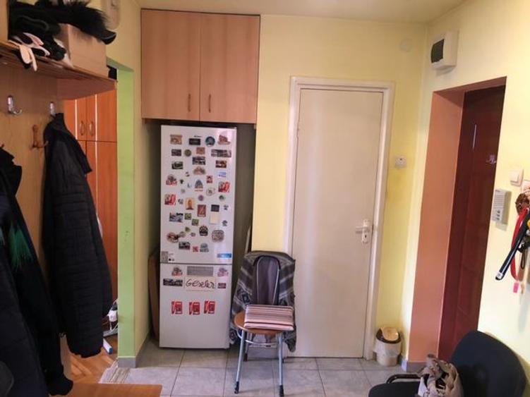 Apartament cu 3 camere decomandat în Tudorul Vechi