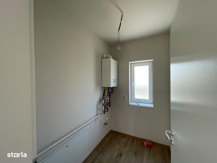 Casă cu 4 camere în Central