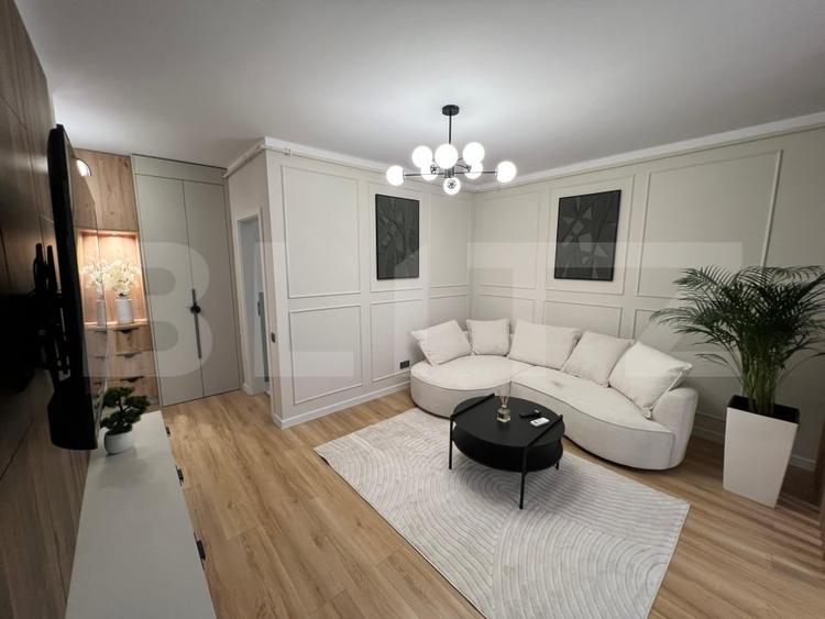 Apartament cu 2 camere semidecomandat, mobilat în Florești