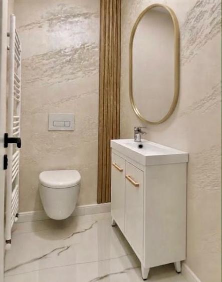 Apartament cu 3 camere decomandat în Exterior Vest