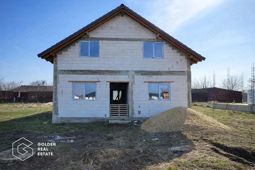 Casă cu 3 camere cu Teren 500 Mp în Frumușeni