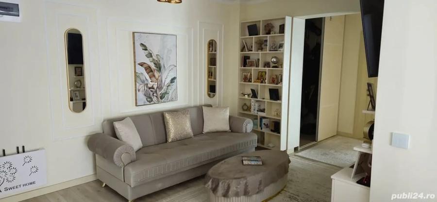 Apartament cu 3 camere decomandat în Central