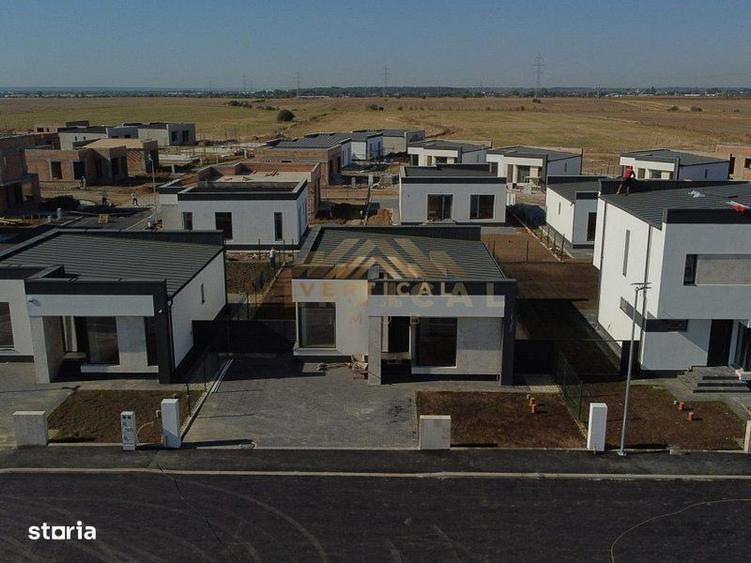 Casă cu 4 camere în Dobreni