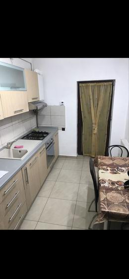 Apartament de vanzare - 4