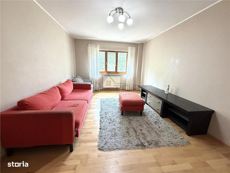 Apartament cu 3 camere decomandat în Nicolina