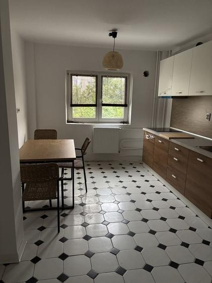 Apartament cu 2 camere semidecomandat în Iancului