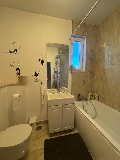 Casă individuală cu 4 camere cu Teren 300 Mp în Pipera