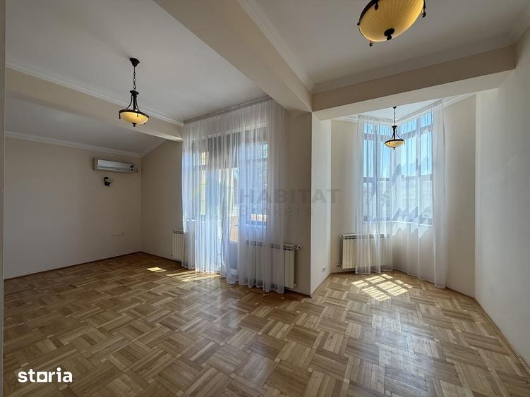 Vila 9 camere cu piscina si teren de 1.000 mp - 8