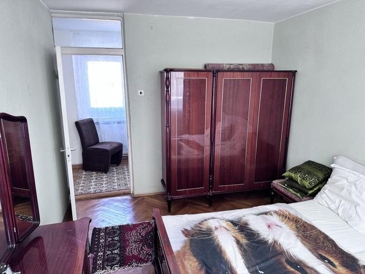 Apartament cu 4 camere decomandat, mobilat în Cetate