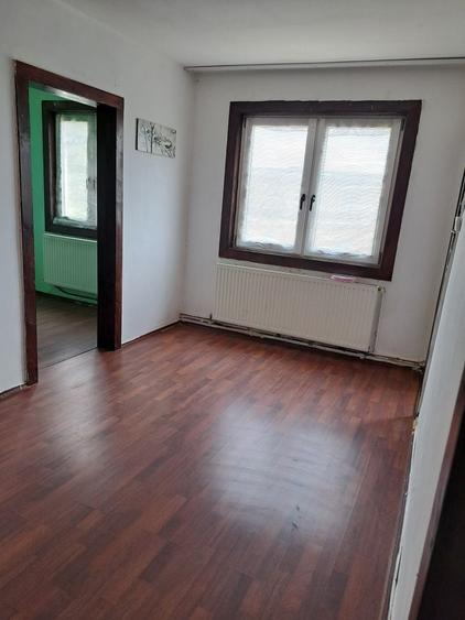 Apartament cu 2 camere semidecomandat în Solidarității