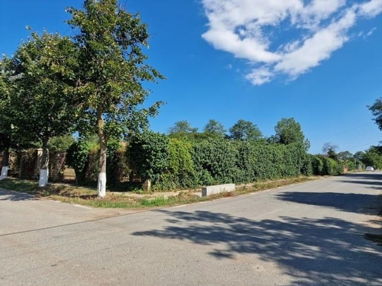 Teren Construcții intravilan de 780 mp, în Movilița