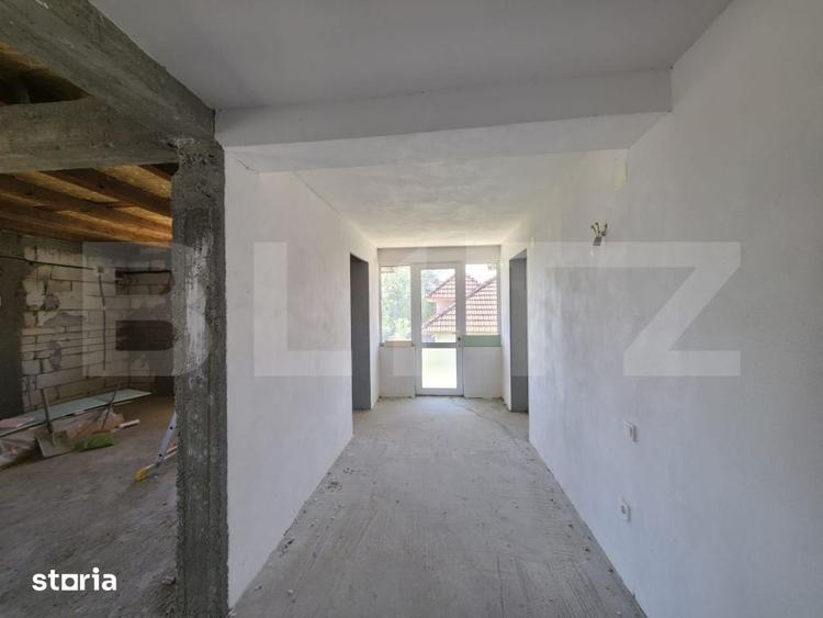 Casă cu 3 camere cu Teren 843 Mp în Scoarța