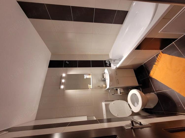 Apartament cu 2 camere decomandat în Periferie