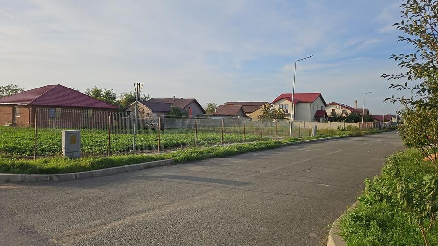 Casă cu 3 camere decomandat cu Teren 500 Mp în Mihail Kogălniceanu