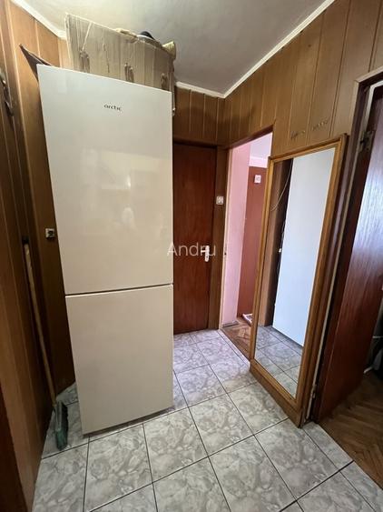 Apartament cu 2 camere decomandat în Războieni