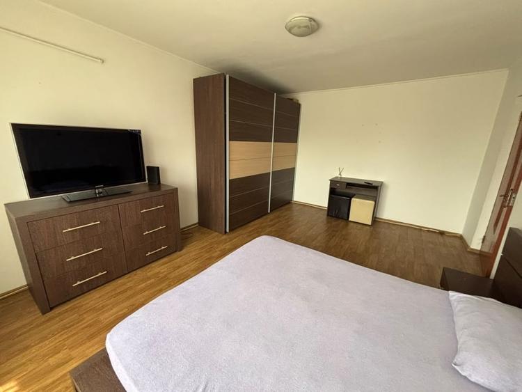 Garsonieră decomandată, mobilată în Central