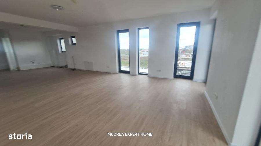 Spațiu comercial, de 150 mp, în Tunari