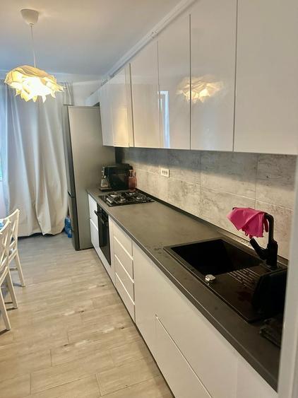Apartament cu 2 camere decomandat, mobilat în Sud-Est — fotografia 3
