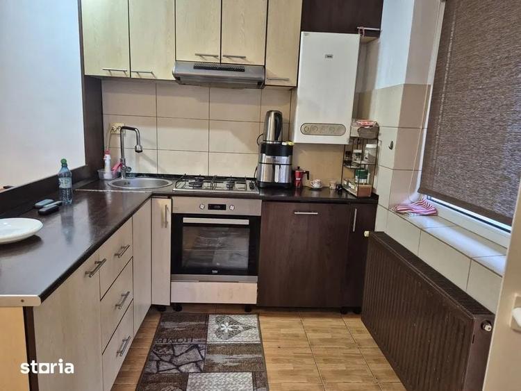Apartament cu 3 camere în Florești