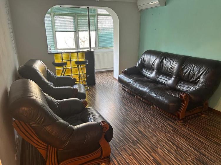 Apartament cu 4 camere semidecomandat în Drumul Taberei