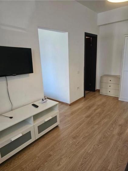 Apartament cu 2 camere în Apărătorii Patriei