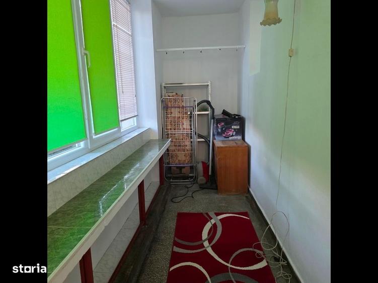 Apartament cu 2 camere semidecomandat în Baba Novac